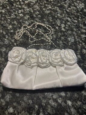 Elegant White Satin Floral Clutch with Removable Chain Strap